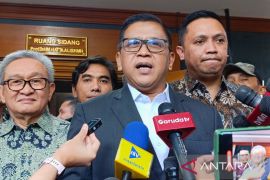 Hasto bantah talangi uang suap PAW Harun Masiku Rp1,5 miliar