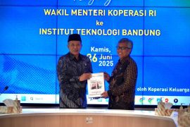 Kemenkop gandeng ITB memperkuat program Koperasi Desa Merah Putih