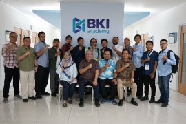 Dosen Prodi TRKP Sekolah Vokasi Undip ikuti diklat Marine Surveyor