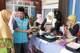 PLN meriahkan Milad ke-108 Panti Asuhan Aisyiyah lewat lomba memasak dengan kompor induksi