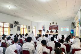 Polda Maluku gencar edukasi bahaya narkoba di sekolah dan pemukiman