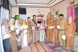 Anak Stunting Terima Bantuan melalui Program Gerakan Orang Tua Asuh