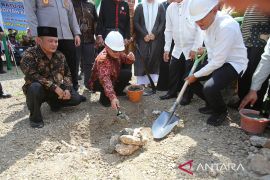 FOTO - Mendikdasmen bangun SMKM di Aceh