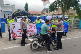 Polisi dan Jasa Raharja sosialisasi keselamatan di Bone Bolango