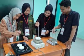 Prodi Agribisnis UNS terlibat pada workshop pengolahan limbah kelapa sawit di Jambi