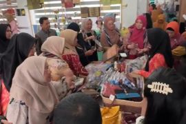 DWP Polnep se-Indonesia kunjungi UMKM Center Dekranasda Kota Pontianak