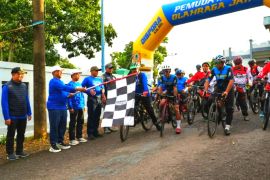 Wabup HM Zazuli sebut gowes bareng ajakan peduli lingkungan
