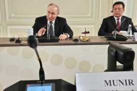 Vladimir Putin jamu 14 pimpinan kantor berita terkemuka di dunia (Bagian 1)