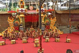 Sanggar Seni Werdhi Budaya Badung angkat tema Amrih Sukaning Rat