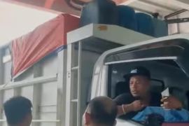 BPTD Maluku sosialisaikan pengawasan truk ODOL di sejumlah  pelabuhan