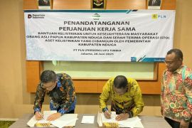 Pemkab Nduga- PLN jalin kerja sama sukseskan program "Nduga Terang"