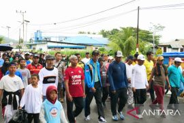 Bupati Wondama ajak masyarakat jaga keamanan jelang 1 abad Aitumeri