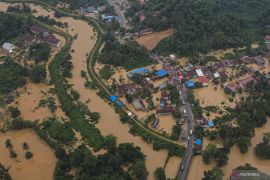 Puluhan rumah terendam banjir luapan Kali Wanggu Kendari