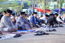 Bupati Pangkep shalat Idul Adha di Lapangan Citra Mas Pangkajene