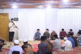 Wawako Solok gelar tahlilan malam ketiga almarhumah istri