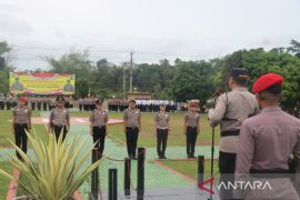 Puluhan personel Polres Bangka Selatan terima kenaikan pangkat