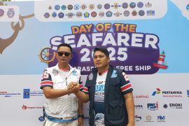 Ribuan Pelaut Ikuti Fun Walk Hari Pelaut Sedunia di Pantai Ancol Jakarta