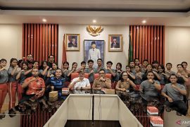 Wabup Bangli lepas 23 atlet olahraga tradisional