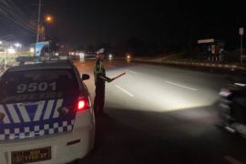 Polres Batola berlakukan "Blue Light Patrol" malam hari jaga keamanan lantas