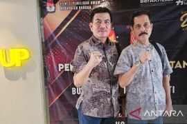 Paslon Naziarto-Usnen selesai ikuti pemeriksaan kesehatan di RSPAD Gatot Subroto