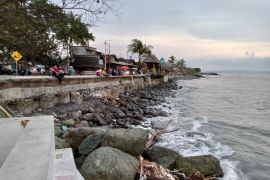 BPBD usulkan pembuatan riprap atasi erosi pantai Mataram