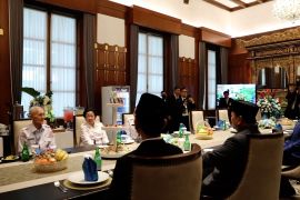 Momen tokoh bangsa akrab bercengkerama jelang Upacara Harlah Pancasila