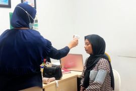 Balai Karantina Makassar awasi pergerakan penumpang internasional