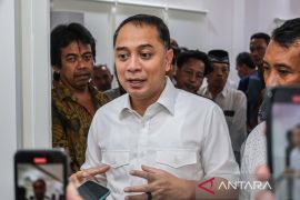 Wali Kota Surabaya: "Sweeping" jam malam lindungi anak risiko negatif