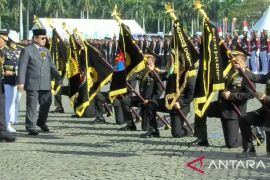 President honors Police units, officers on Bhayangkara Day