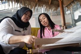 Pembinaan keterampilan kerja WBP lapas perempuan Palembang Page 3 Small