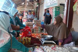 PIKK dan Srikandi PLN galakkan penggunaan tas belanja ramah lingkungan