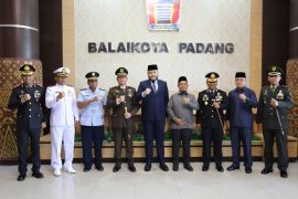 HUT Bhayangkara ke-79, Wako Fadly Amran berharap sinergi Pemkot-Polri makin solid