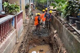 Pembangunan drainase di Larangan Kota Tangerang selesai Oktober
