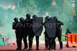 Aksi Detasemen Gegana Satbrimob Polda Kaltim