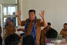 Gubernur Babel undang pebisnis SPBU atasi antrean kendaraan
