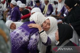 PPIH Medan: Kloter 17 asal Medan dan  Binjai tiba di Tanah Air