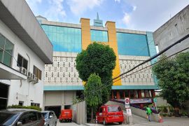 Pasien RS Hermina Jaktim kembali ke ruangan usai evakuasi kebakaran
