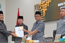 DPRD Kaltara Rapat Paripurna agenda penyampaian pandangan umum fraksi-fraksi atas Nota Pengantar Raperda