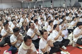 2.000 umat Buddha ikuti Tipitaka Chanting di Borubudur
