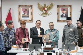 Menbud Fadli Zon dukung pelaksanaan Festival Adat Budaya Nusantara