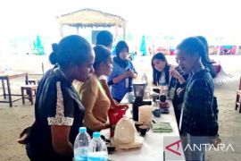 Dispar Biak bekali anak muda Papua menjadi barista kopi