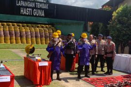 Polda Sumsel musnahkan 614 senpi ilegal