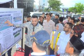 Atasi macet, Wako Fadly Amran minta dukungan Komisi V DPR RI untuk pelebaran jalan di by pass