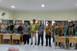 Disdukcapil HSU tekankan aparat desa pahami soal kependudukan