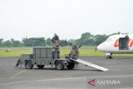 Lanud Sjamsudin Noor simulasikan tangani ancaman bom di pesawat