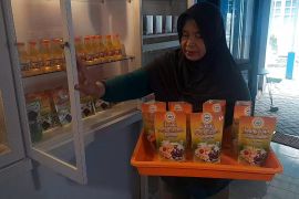 Pelaku UKM manfaatkan limbah buah pala jadi kuliner bernilai ekonomi