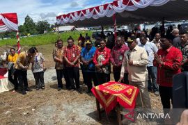 Hermus: Pendirian SMAN 4 mutlak penuhi kebutuhan warga