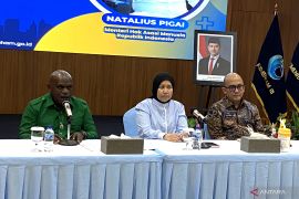 Natalius Pigai usul korupsi masuk domain hak asasi di revisi UU HAM