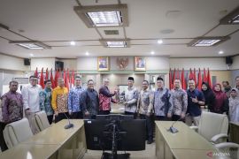 DPRD Kalsel sempurnakan Perda "Sapu Jagat"