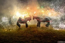 Pementasan kesenian Bantengan Malang